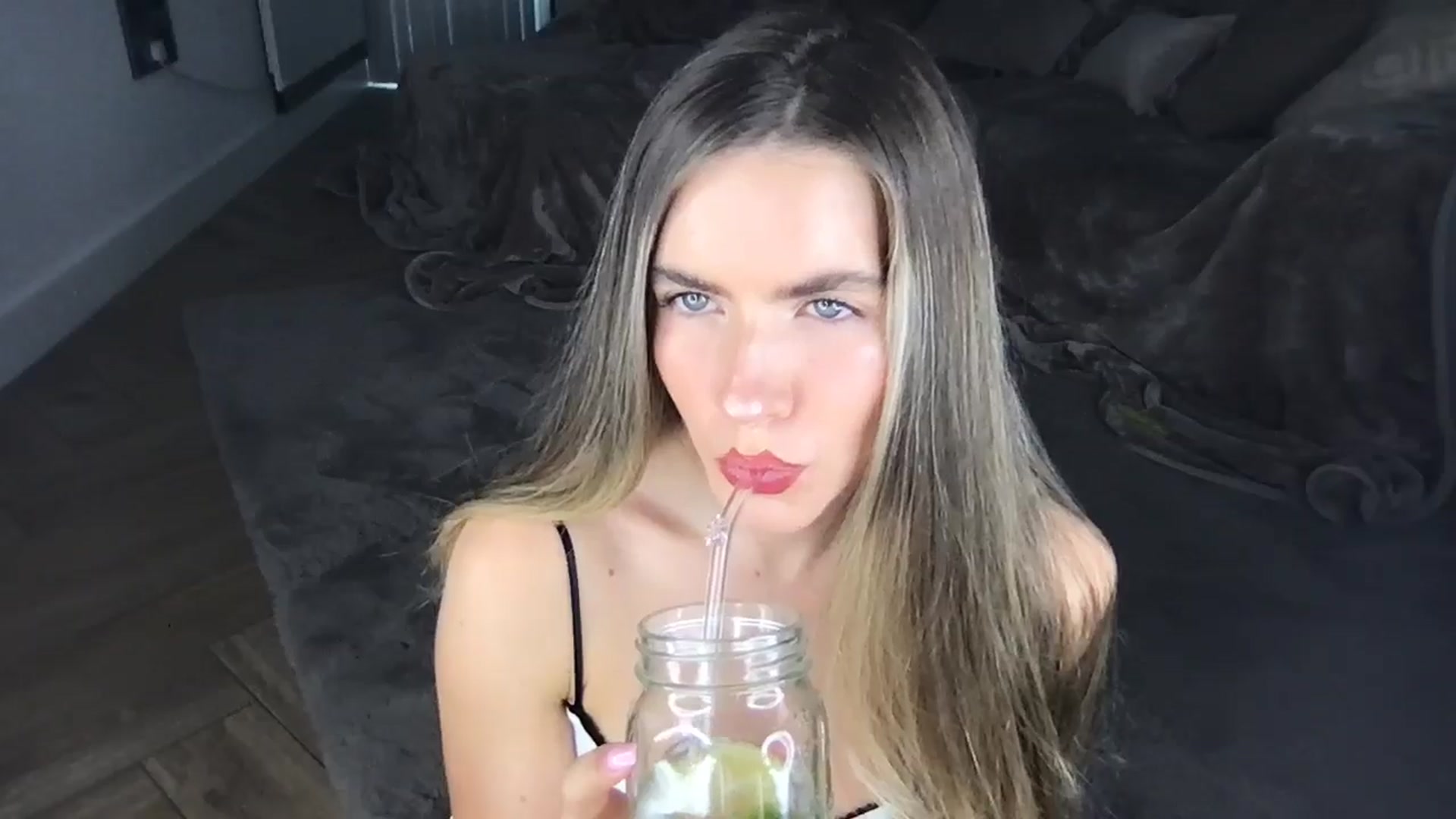 Gallery image thumbnail from Dreamy_Peach's myfreecams stream on, 07/16/2024, 19:21 image 7 of 20