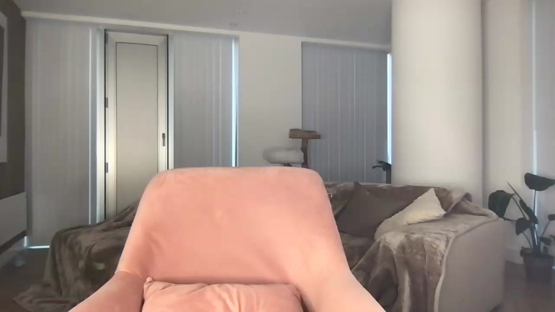 Gallery image thumbnail from Dreamy_Peach's myfreecams stream on, 07/29/2024, 20:03 image 9 of 20
