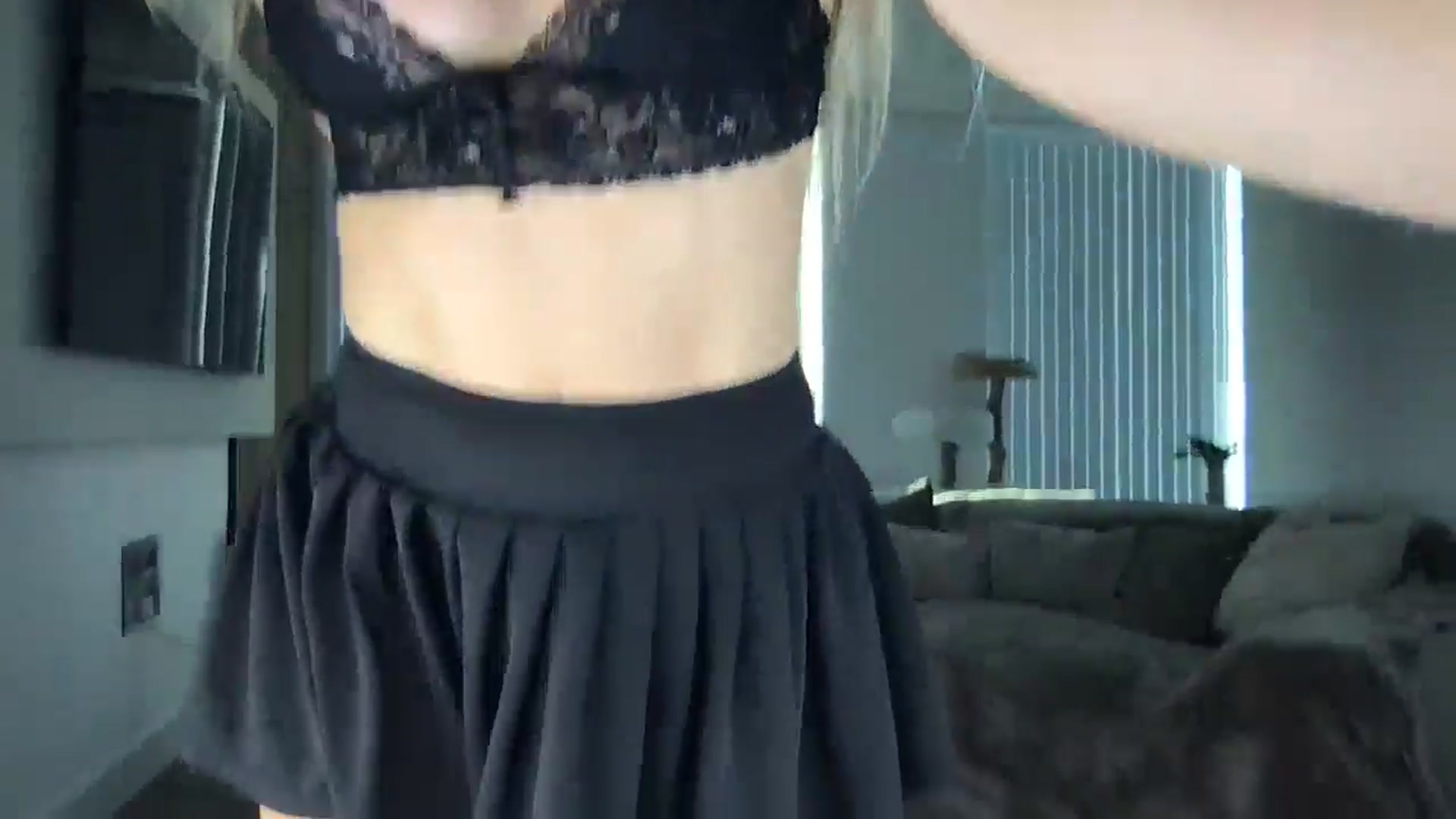 Gallery image thumbnail from Dreamy_Peach's myfreecams stream on, 08/01/2024, 19:22 image 10 of 20