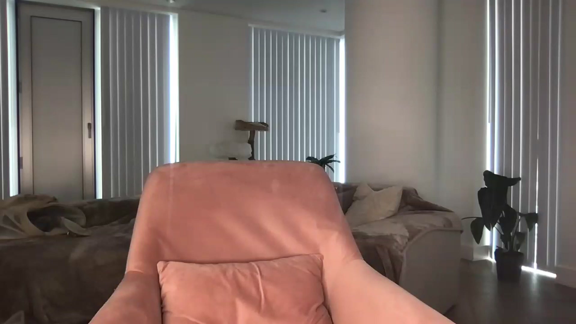 Gallery image thumbnail from Dreamy_Peach's myfreecams stream on, 08/17/2024, 14:30 image 17 of 20