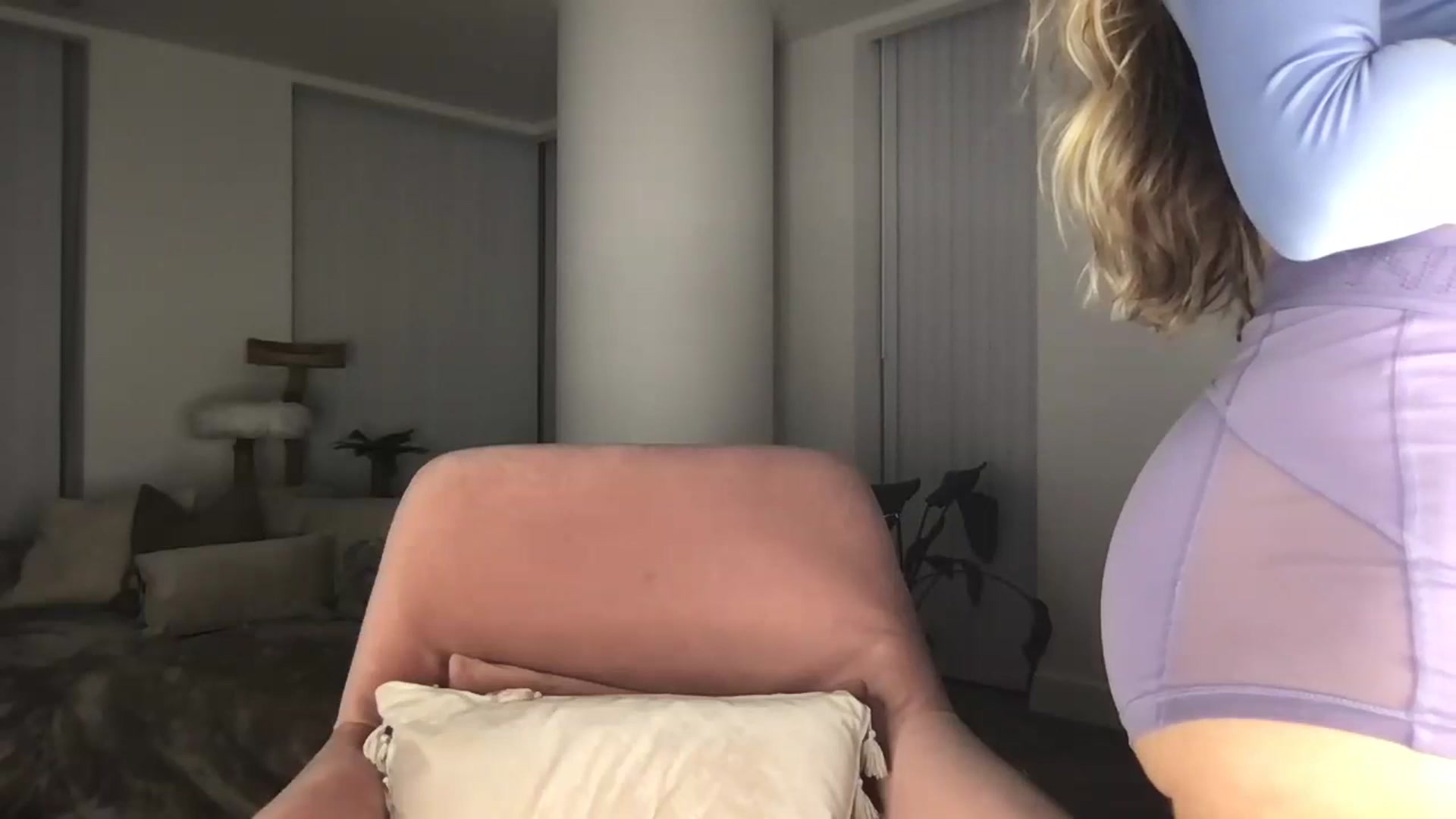 Gallery image thumbnail from Dreamy_Peach's myfreecams stream on, 09/01/2024, 20:14 image 9 of 20