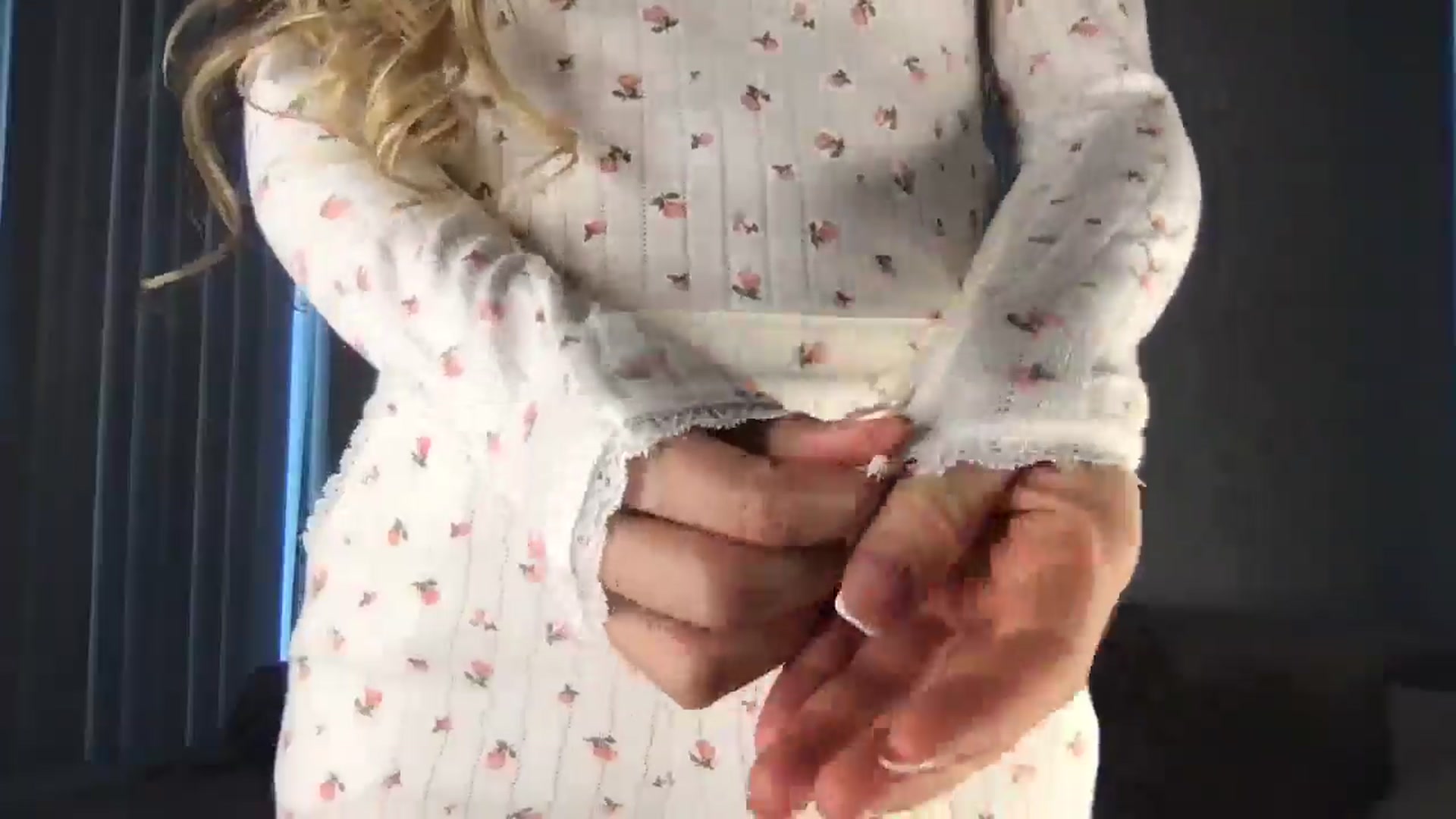 Gallery image thumbnail from Dreamy_Peach's myfreecams stream on, 09/23/2024, 12:31 image 18 of 20