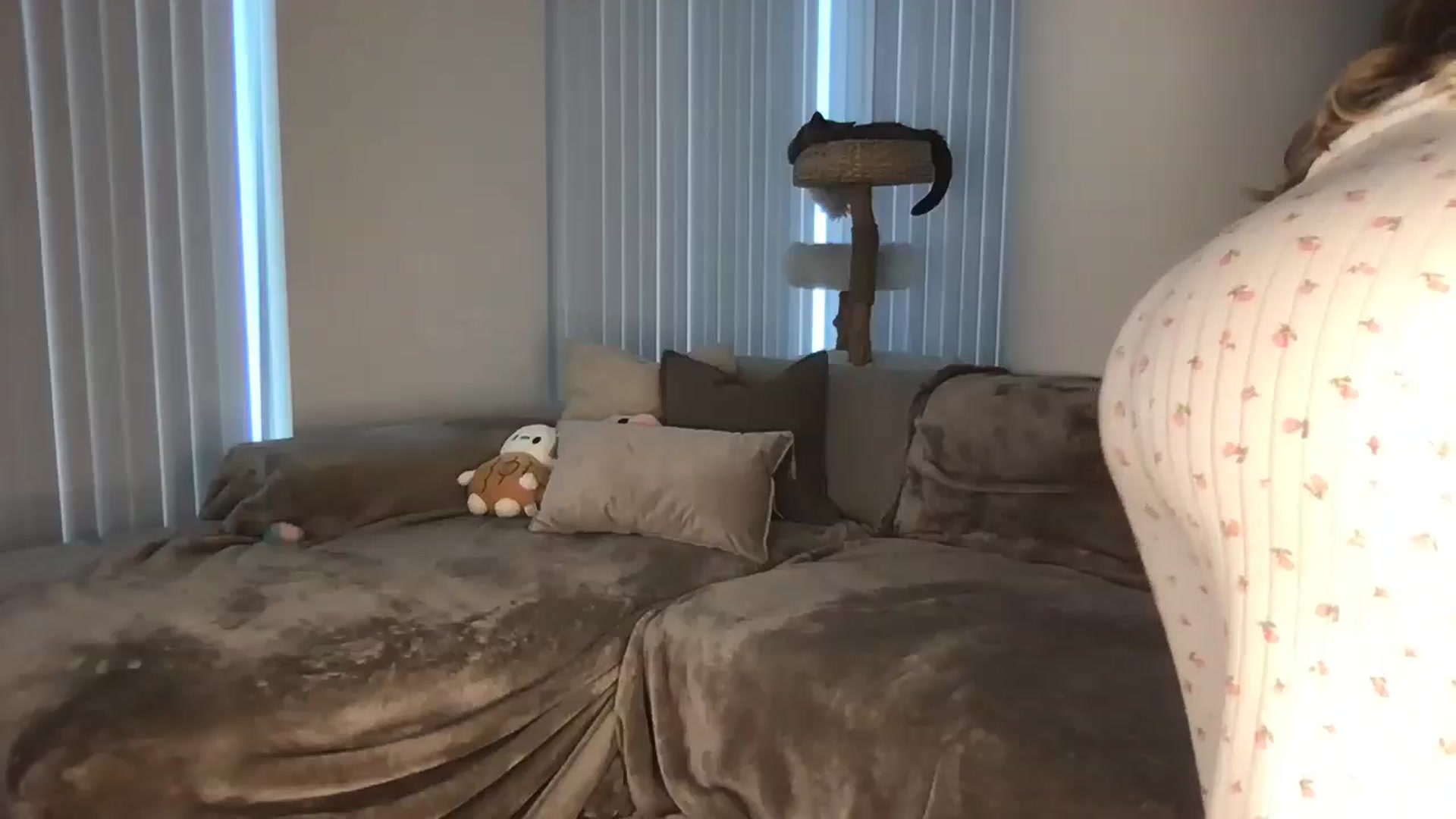 Gallery image thumbnail from Dreamy_Peach's myfreecams stream on, 09/23/2024, 13:21 image 7 of 20