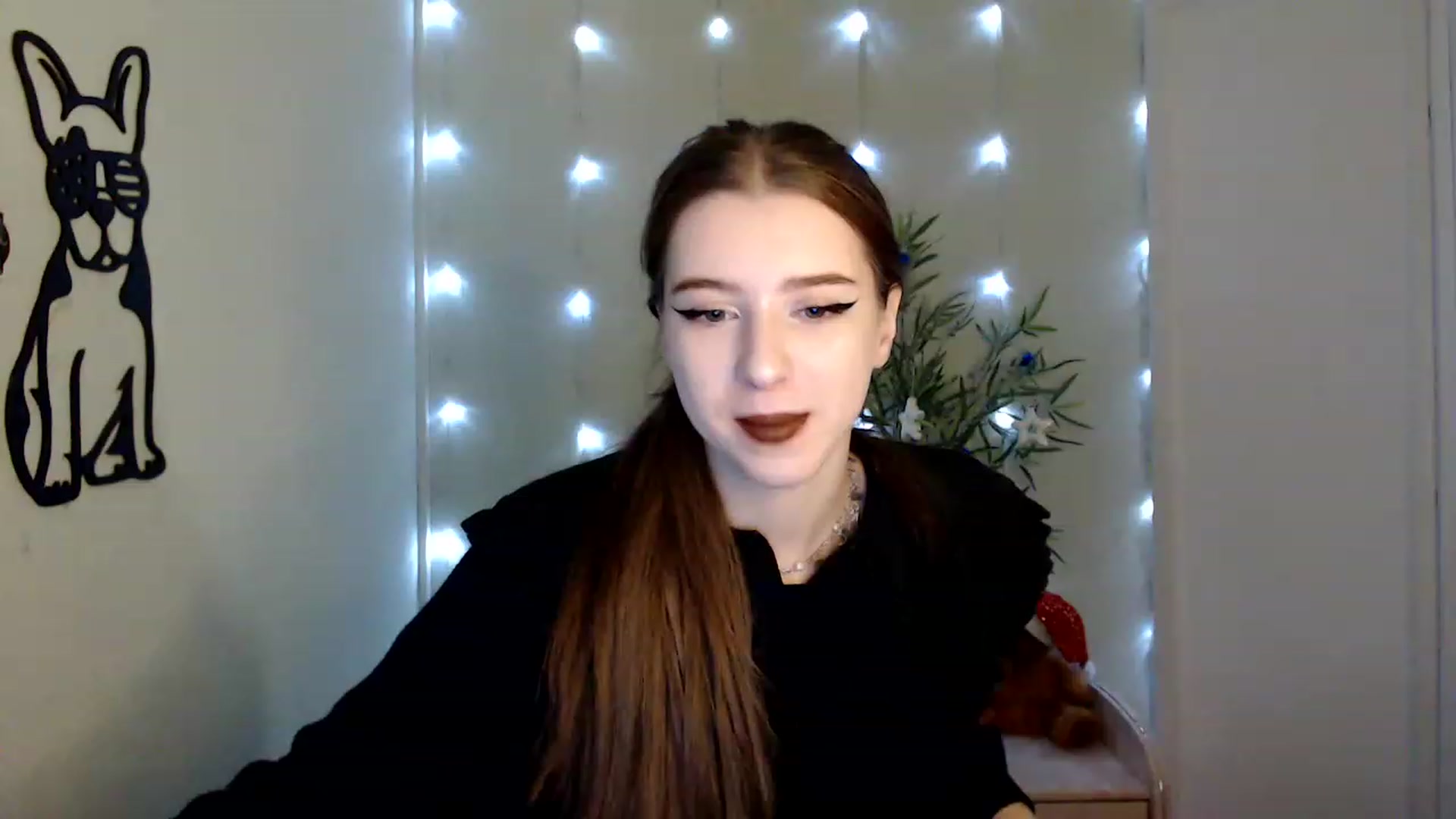 Gallery image thumbnail from Dreamy_devil's myfreecams stream on, 12/01/2022, 10:19 image 6 of 20