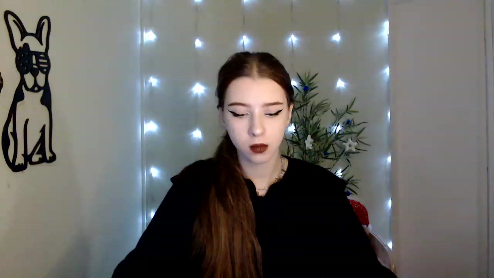 Gallery image thumbnail from Dreamy_devil's myfreecams stream on, 12/01/2022, 10:19 image 1 of 20