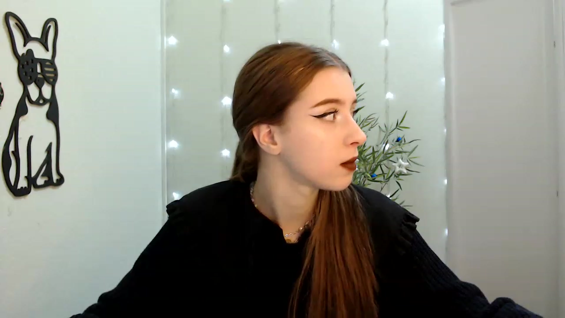 Gallery image thumbnail from Dreamy_devil's myfreecams stream on, 12/01/2022, 10:19 image 14 of 20