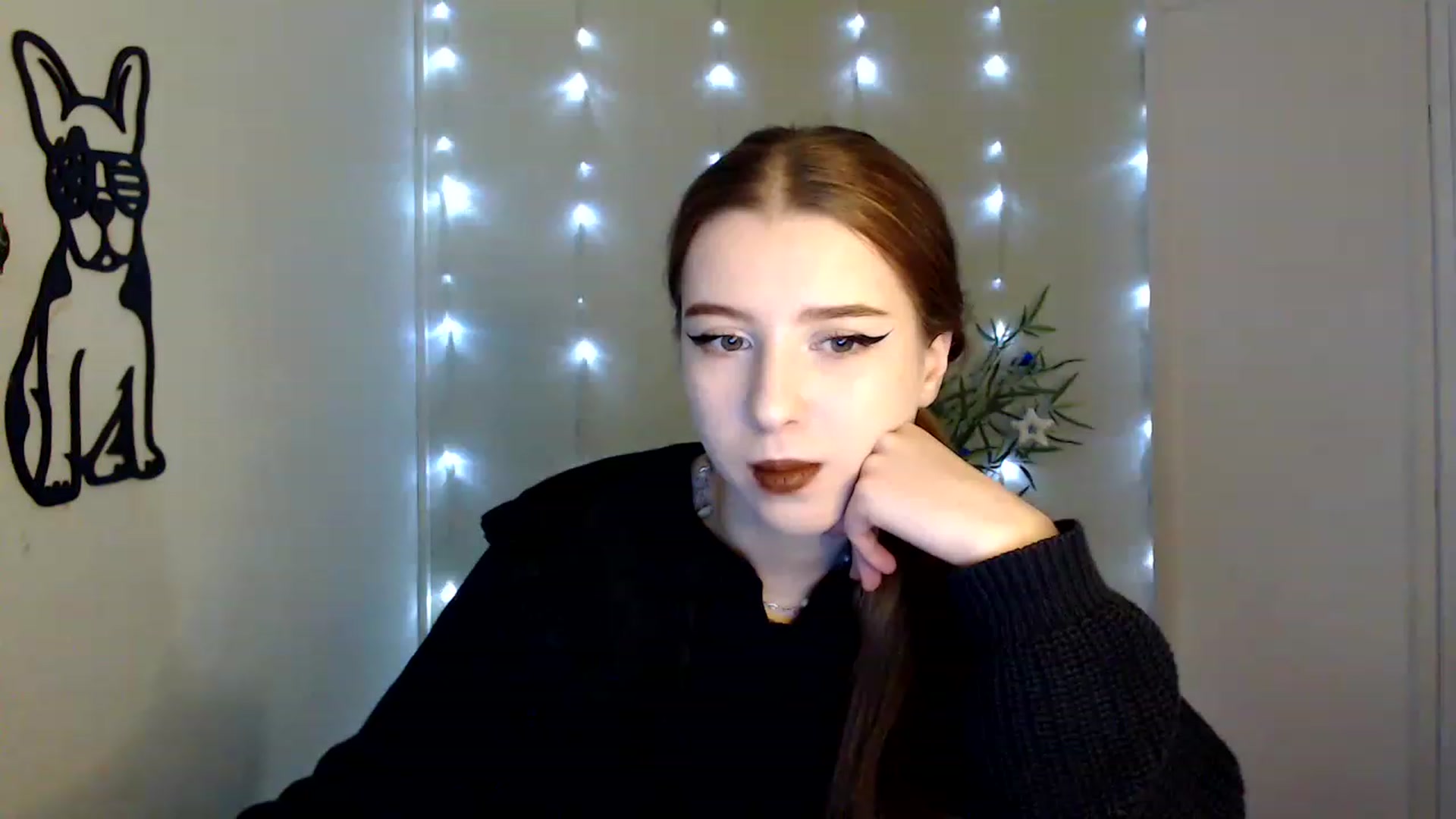 Gallery image thumbnail from Dreamy_devil's myfreecams stream on, 12/01/2022, 10:19 image 10 of 20