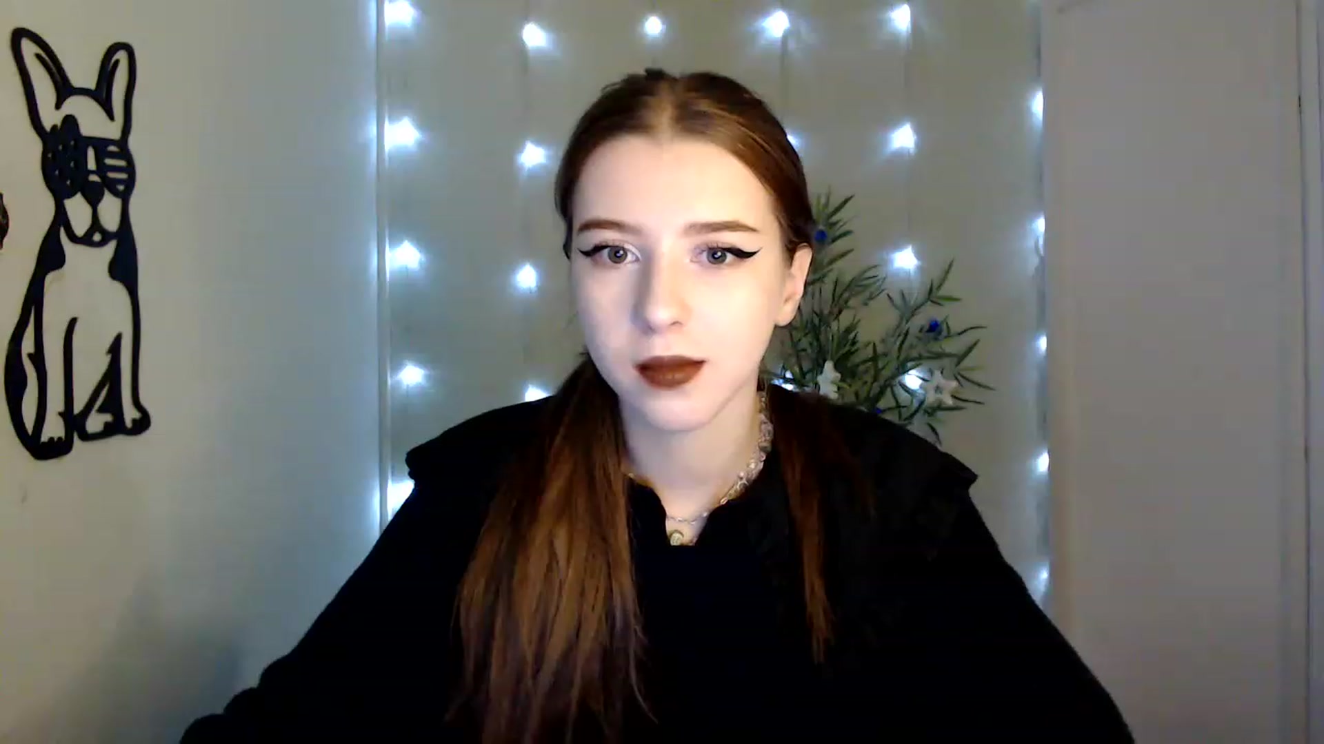 Gallery image thumbnail from Dreamy_devil's myfreecams stream on, 12/01/2022, 10:19 image 5 of 20