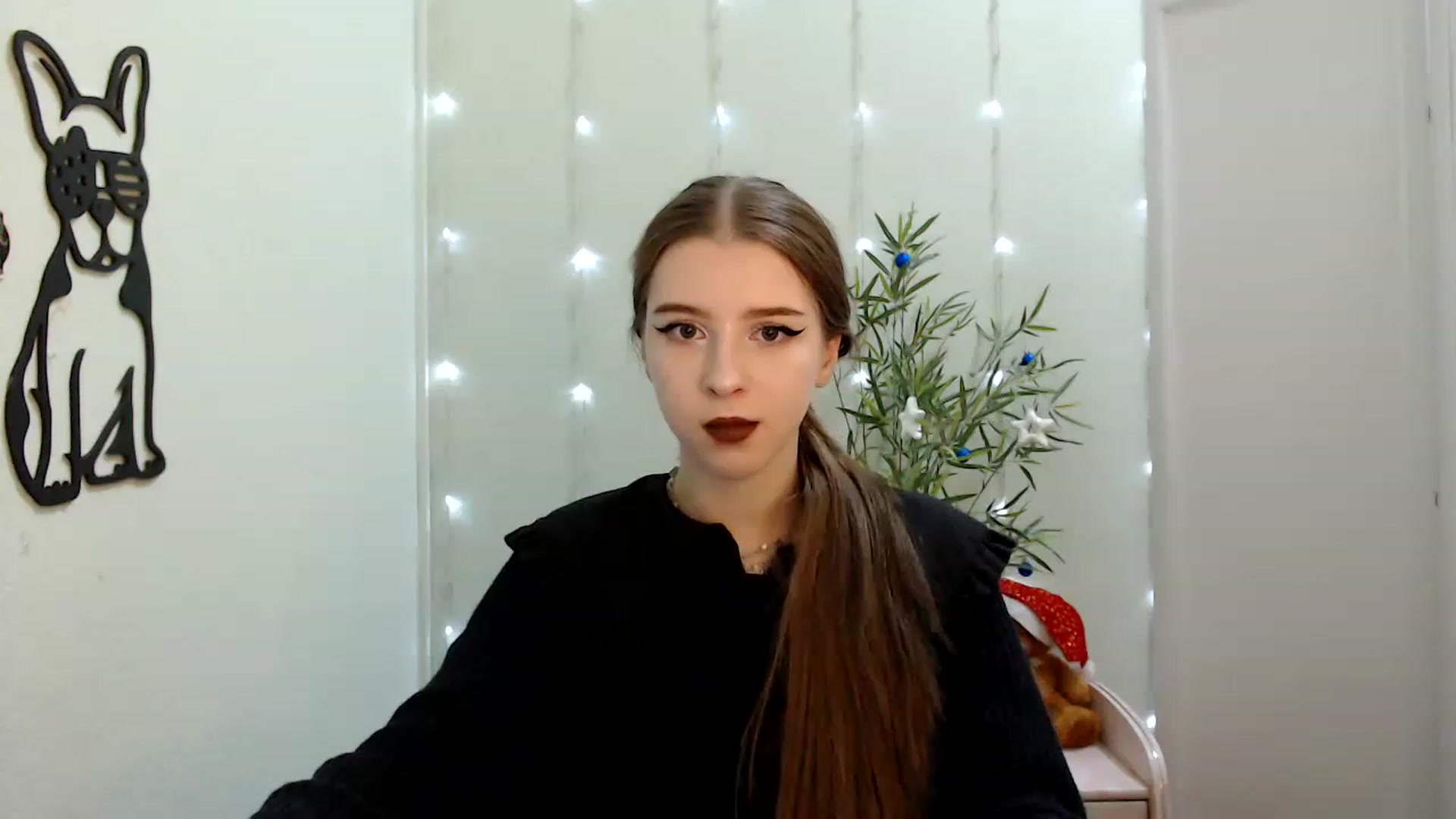 Gallery image thumbnail from Dreamy_devil's myfreecams stream on, 12/01/2022, 10:19 image 16 of 20