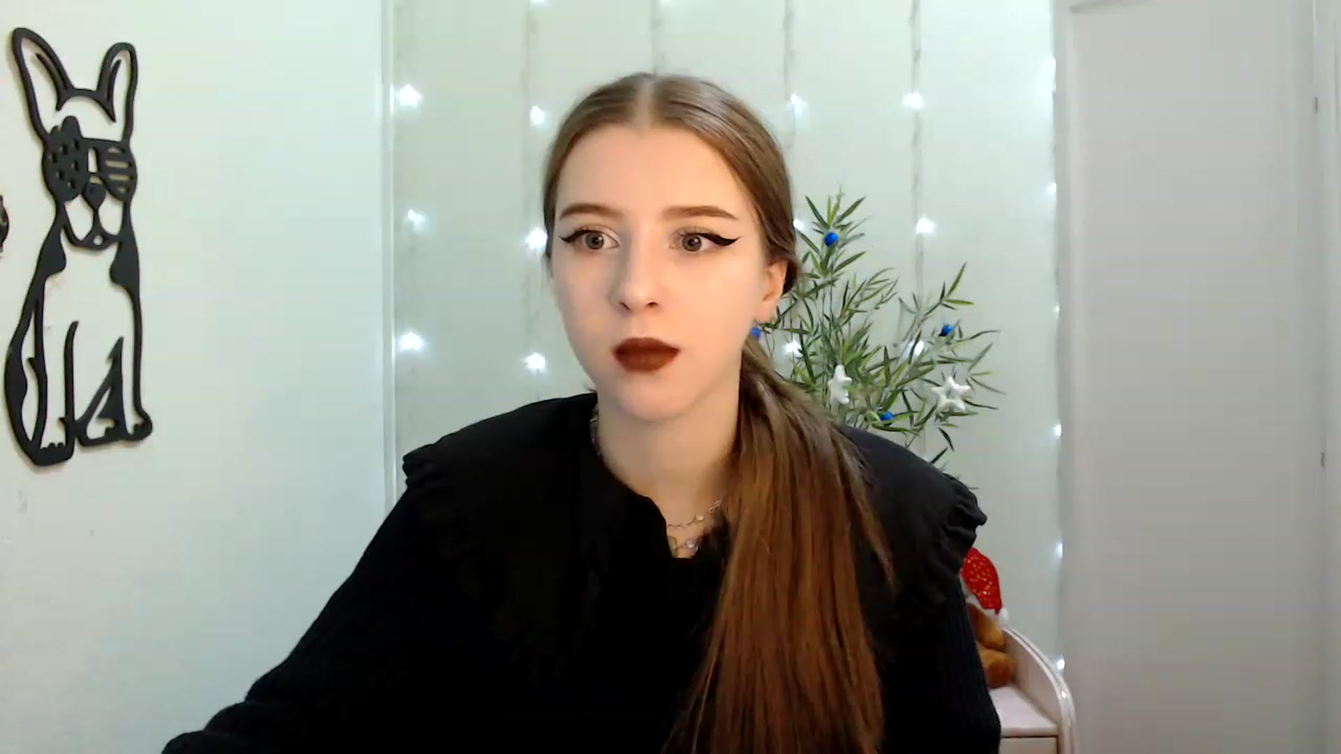 Gallery image thumbnail from Dreamy_devil's myfreecams stream on, 12/01/2022, 10:19 image 18 of 20