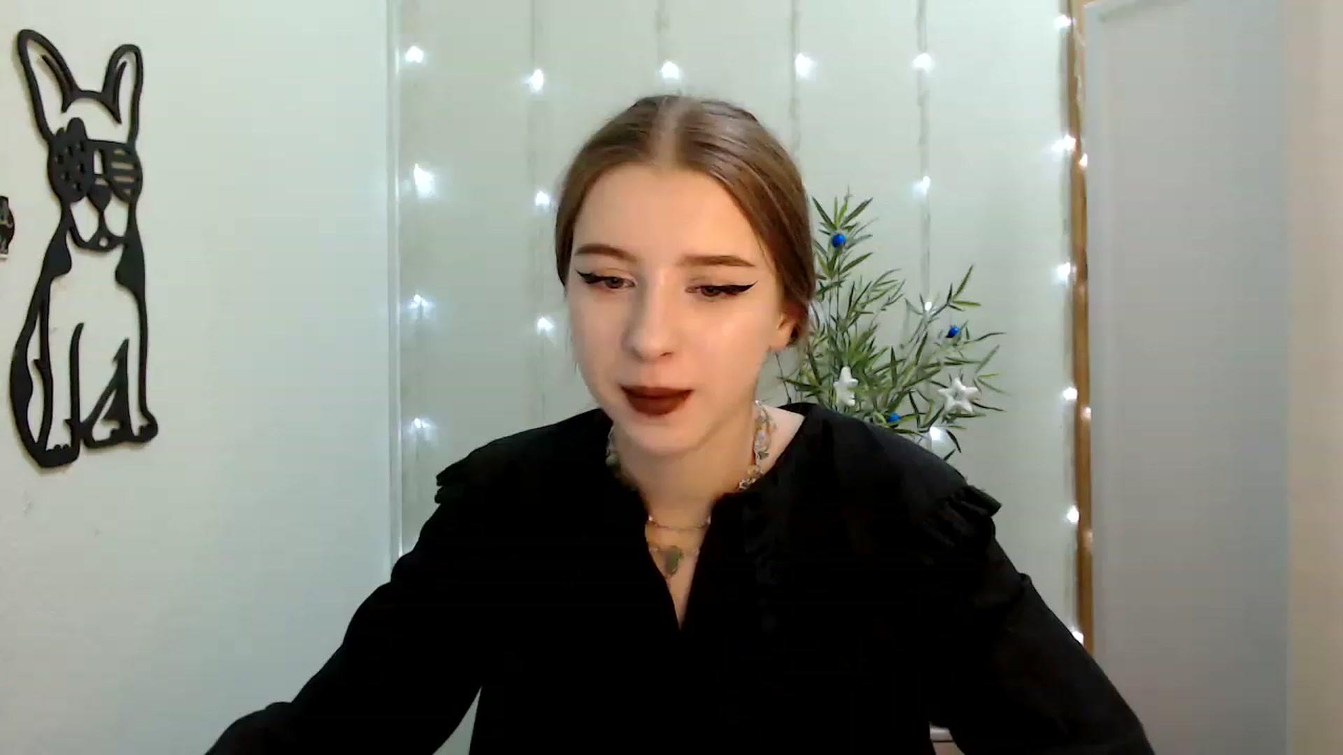 Gallery image thumbnail from Dreamy_devil's myfreecams stream on, 12/01/2022, 13:01 image 2 of 20