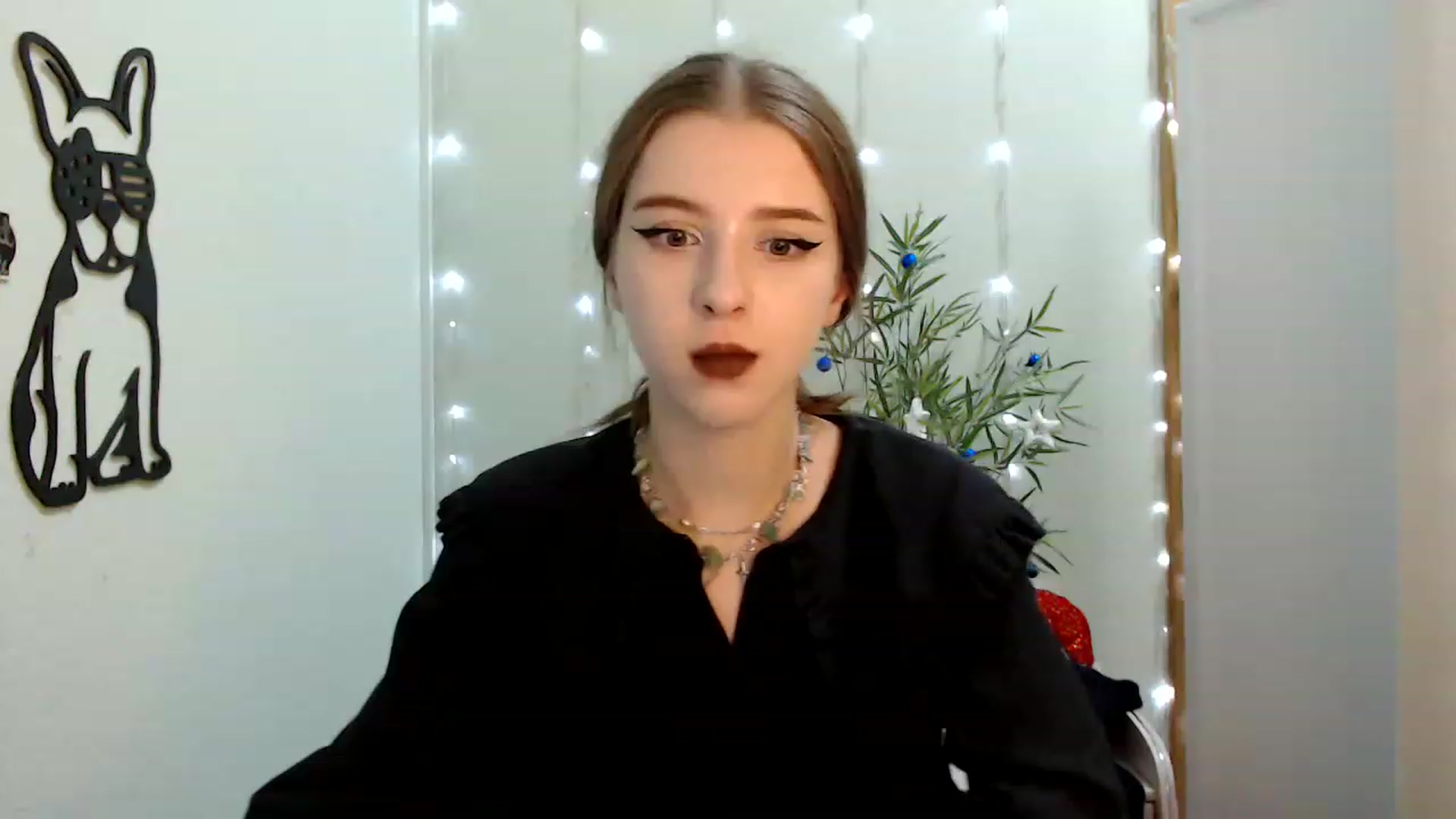 Gallery image thumbnail from Dreamy_devil's myfreecams stream on, 12/01/2022, 13:01 image 14 of 20