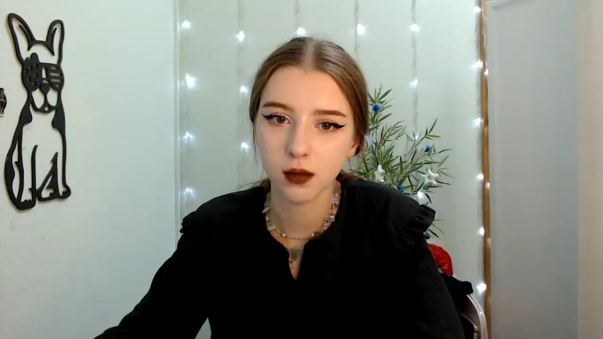 Gallery image thumbnail from Dreamy_devil's myfreecams stream on, 12/01/2022, 13:01 image 7 of 20