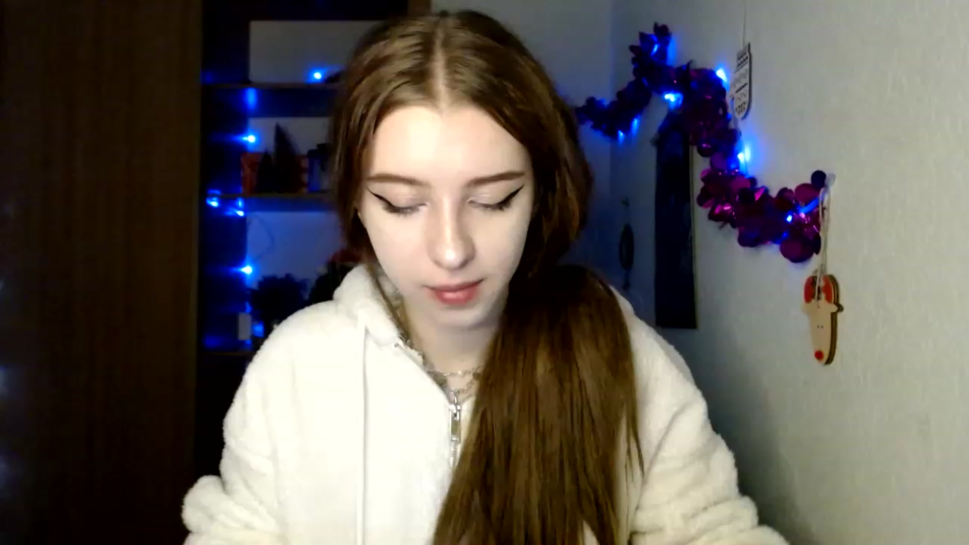 Gallery image thumbnail from Dreamy_devil's myfreecams stream on, 12/02/2022, 16:07 image 6 of 20