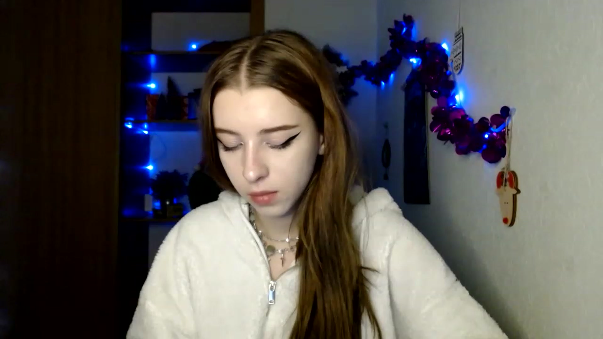 Gallery image thumbnail from Dreamy_devil's myfreecams stream on, 12/02/2022, 17:19 image 9 of 20