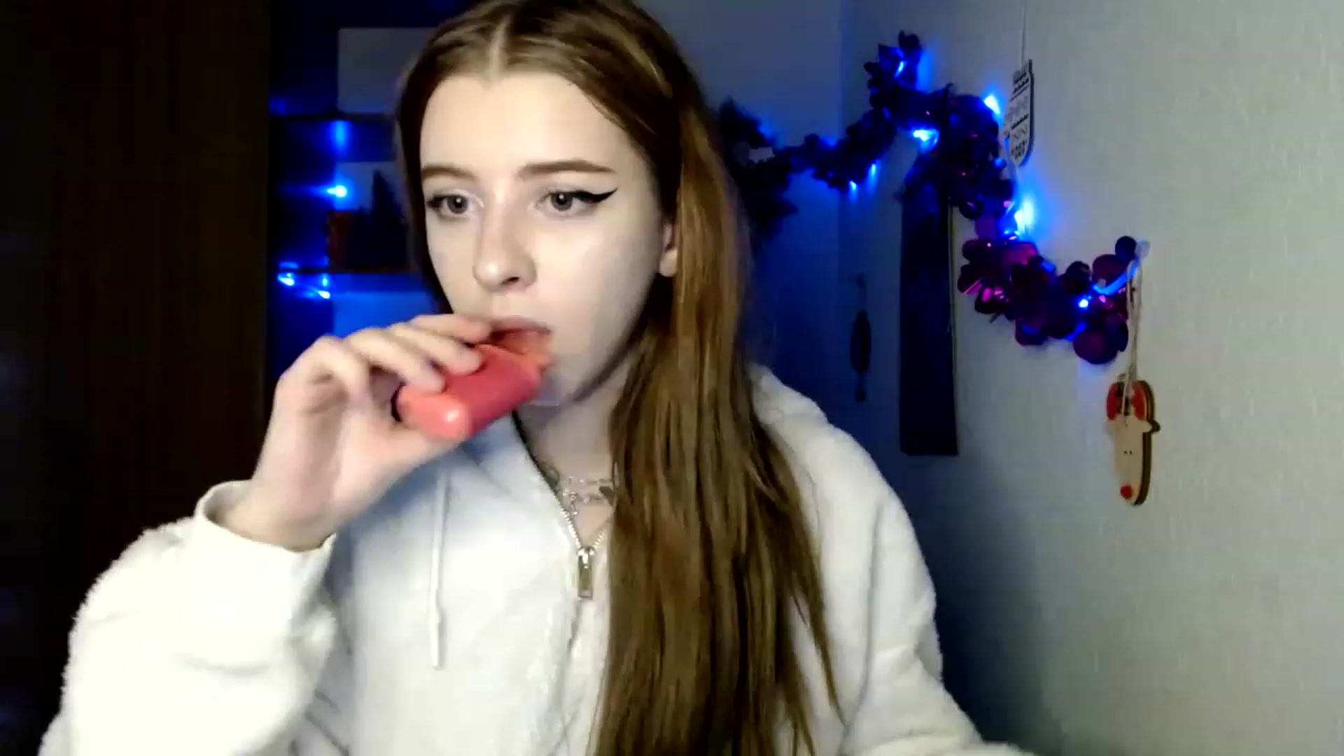 Gallery image thumbnail from Dreamy_devil's myfreecams stream on, 12/02/2022, 18:02 image 15 of 20