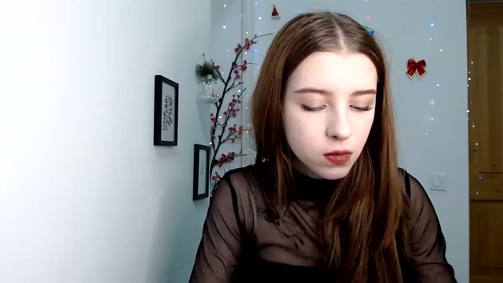 Gallery image thumbnail from Dreamy_devil's myfreecams stream on, 12/04/2022, 14:13 image 6 of 20