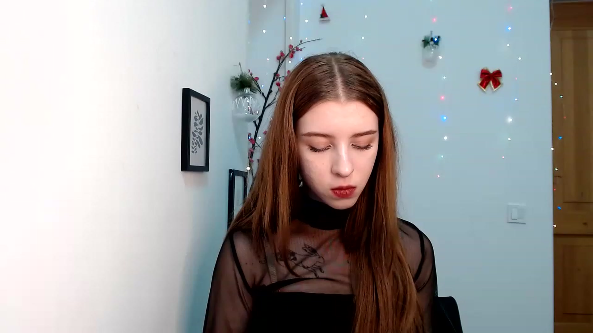 Gallery image thumbnail from Dreamy_devil's myfreecams stream on, 12/04/2022, 16:55 image 17 of 20