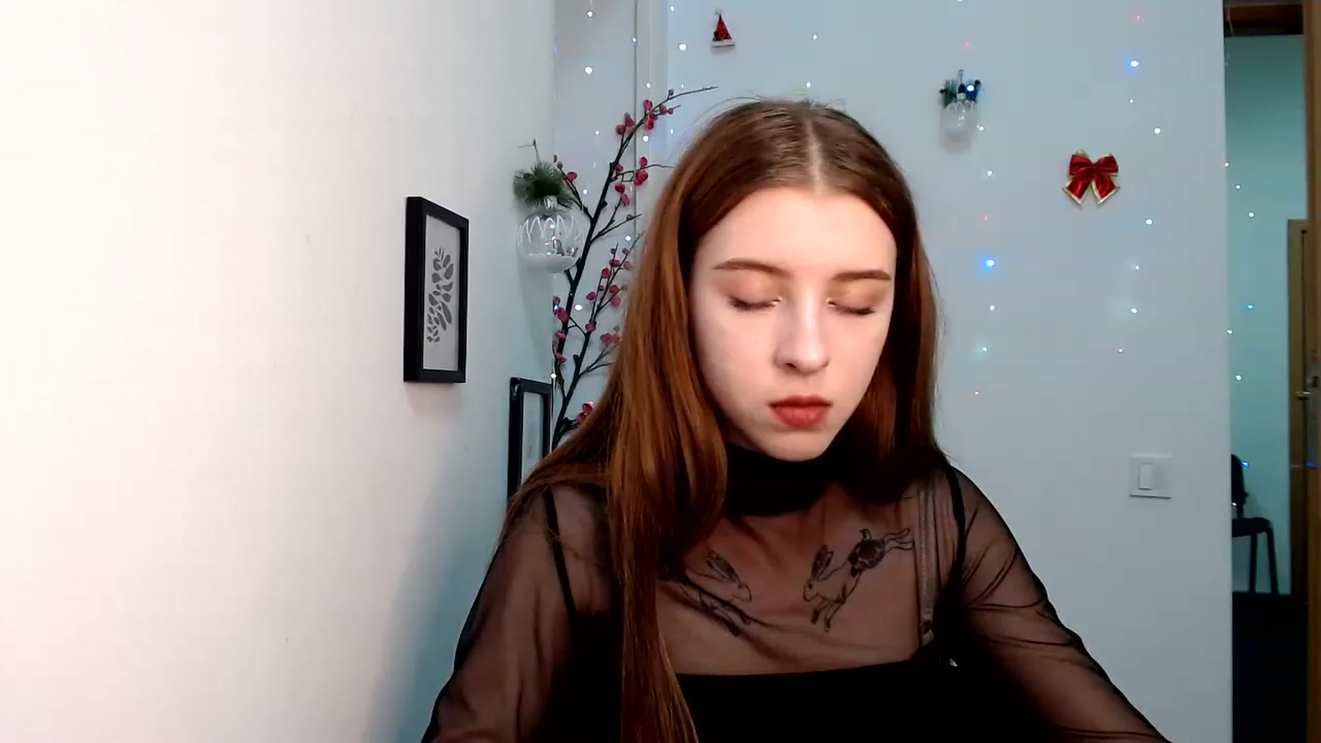 Gallery image thumbnail from Dreamy_devil's myfreecams stream on, 12/04/2022, 17:55 image 10 of 20