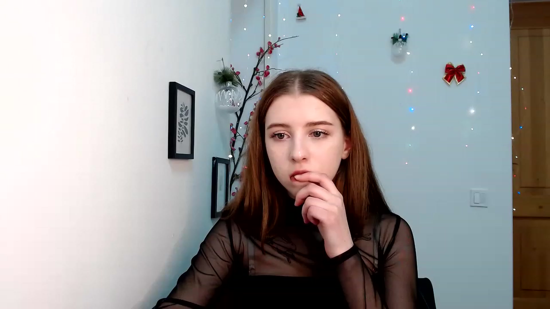 Gallery image thumbnail from Dreamy_devil's myfreecams stream on, 12/04/2022, 17:55 image 18 of 20