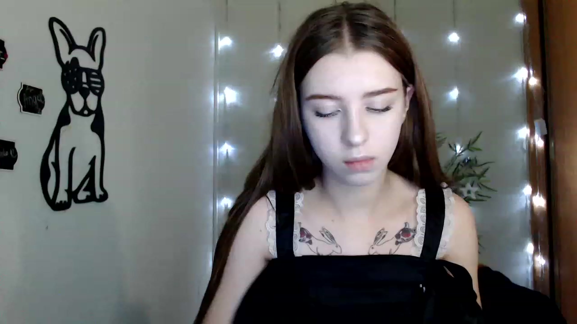 Gallery image thumbnail from Dreamy_devil's myfreecams stream on, 12/05/2022, 15:54 image 7 of 20