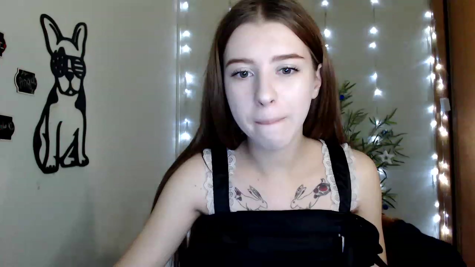 Gallery image thumbnail from Dreamy_devil's myfreecams stream on, 12/05/2022, 15:54 image 18 of 20