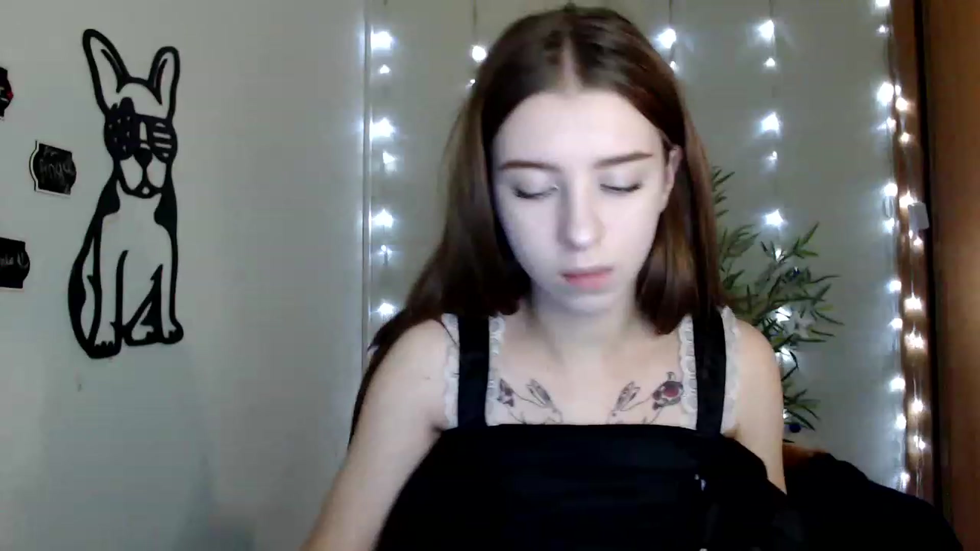 Gallery image thumbnail from Dreamy_devil's myfreecams stream on, 12/05/2022, 15:54 image 6 of 20