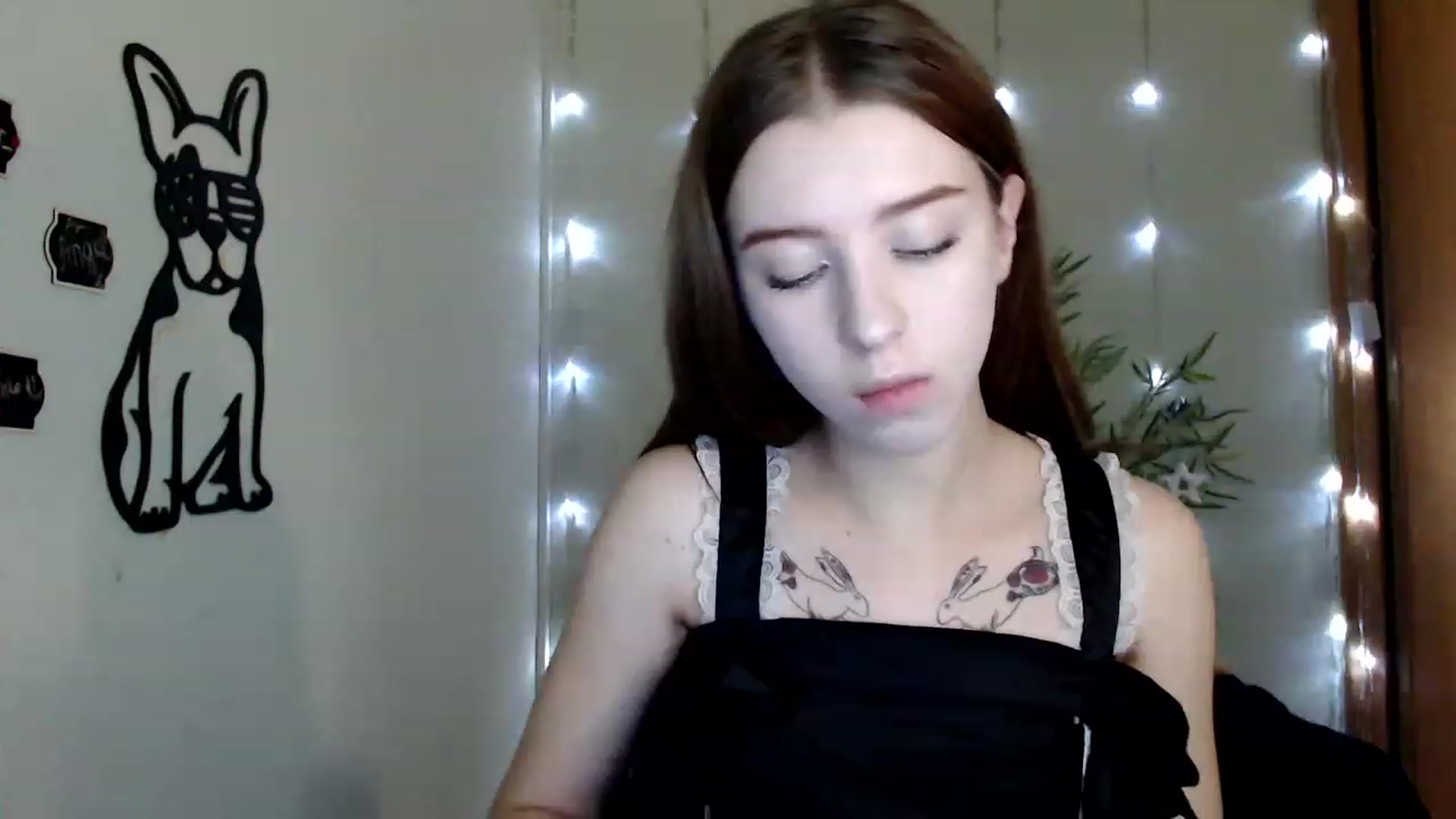 Gallery image thumbnail from Dreamy_devil's myfreecams stream on, 12/05/2022, 15:54 image 16 of 20