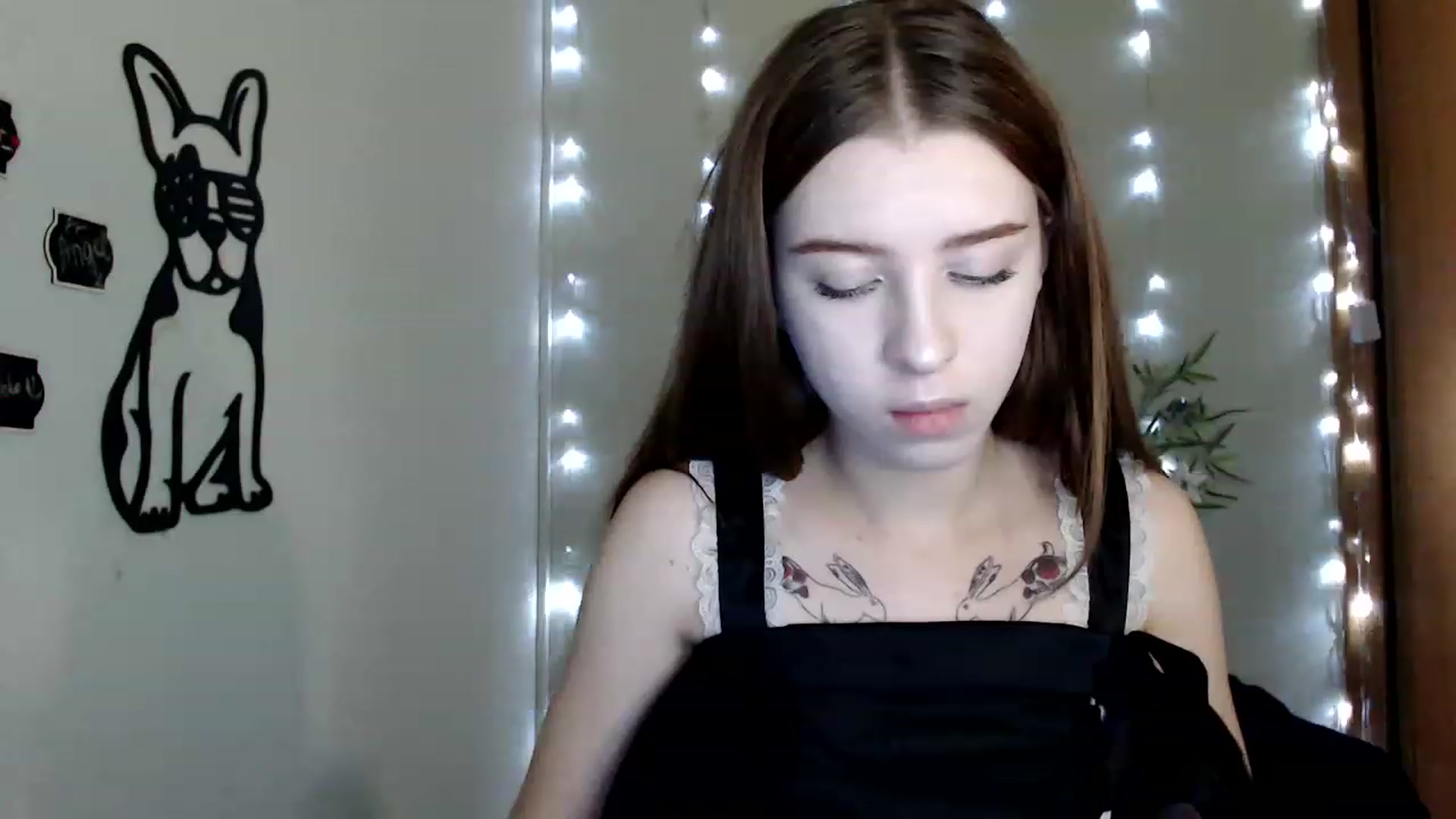 Gallery image thumbnail from Dreamy_devil's myfreecams stream on, 12/05/2022, 15:54 image 12 of 20