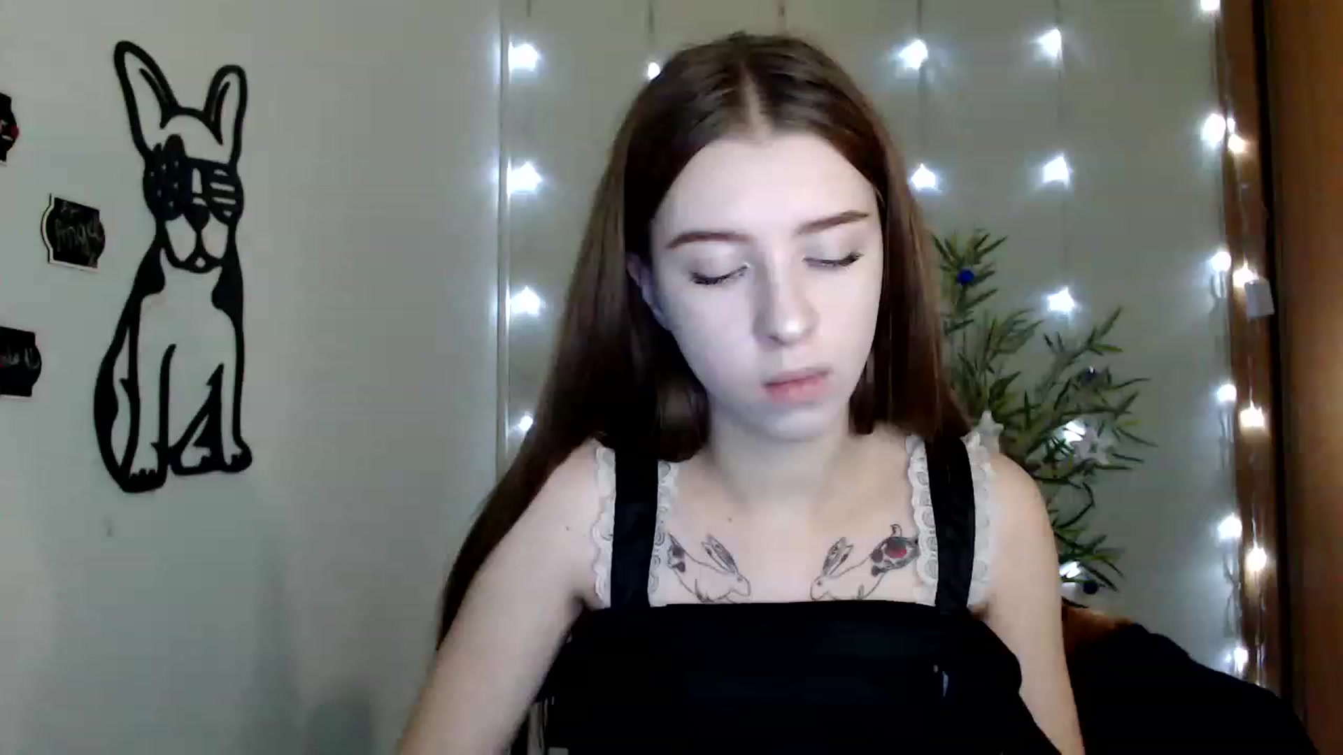 Gallery image thumbnail from Dreamy_devil's myfreecams stream on, 12/05/2022, 16:44 image 1 of 20