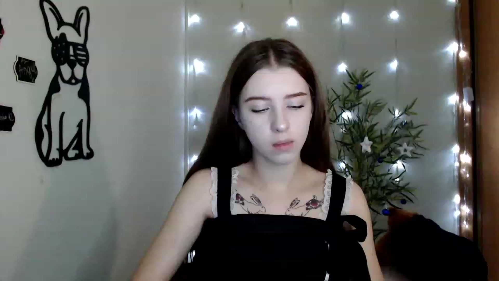 Gallery image thumbnail from Dreamy_devil's myfreecams stream on, 12/05/2022, 16:44 image 11 of 20