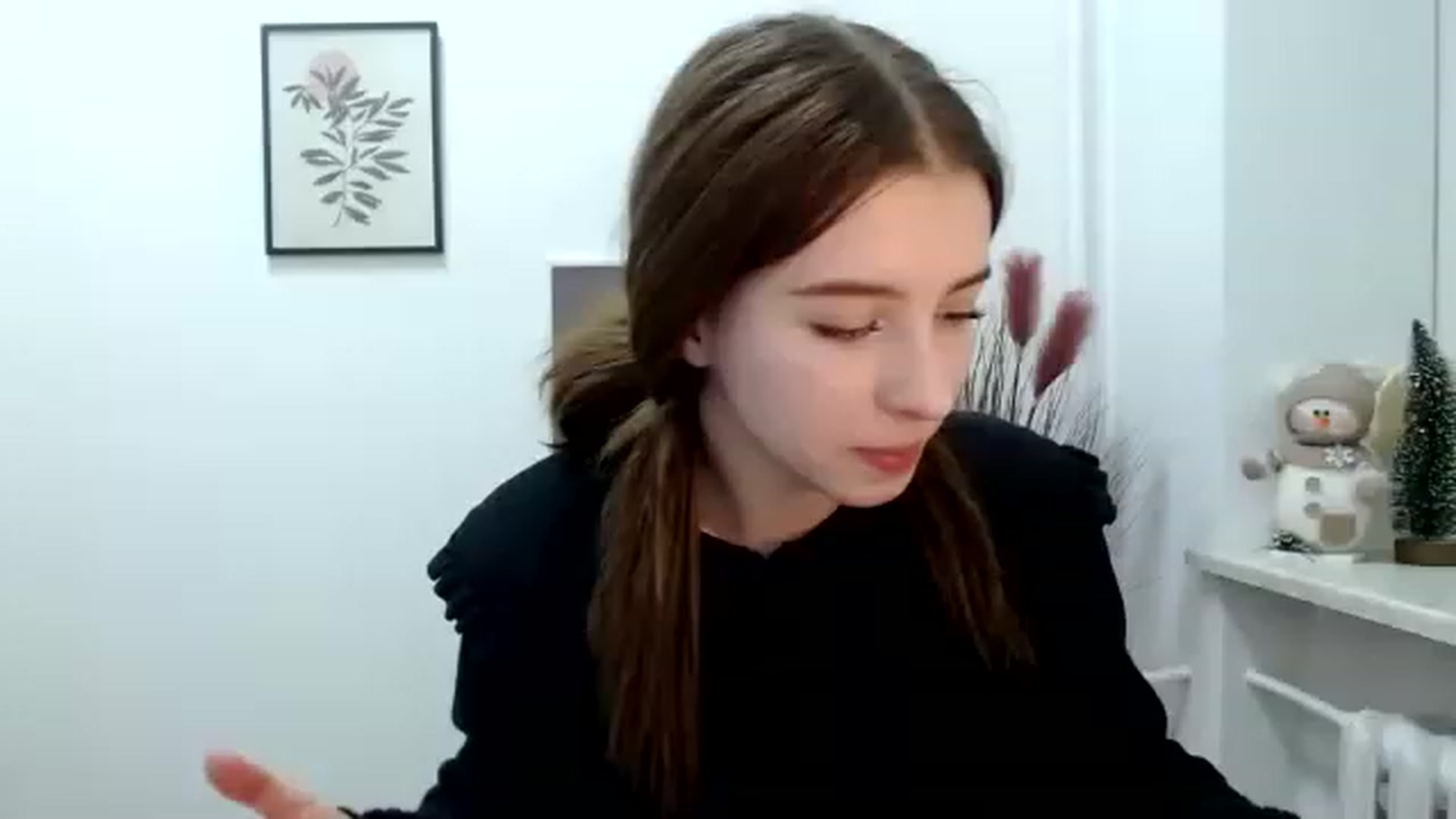 Gallery image thumbnail from Dreamy_devil's myfreecams stream on, 12/06/2022, 13:58 image 2 of 20