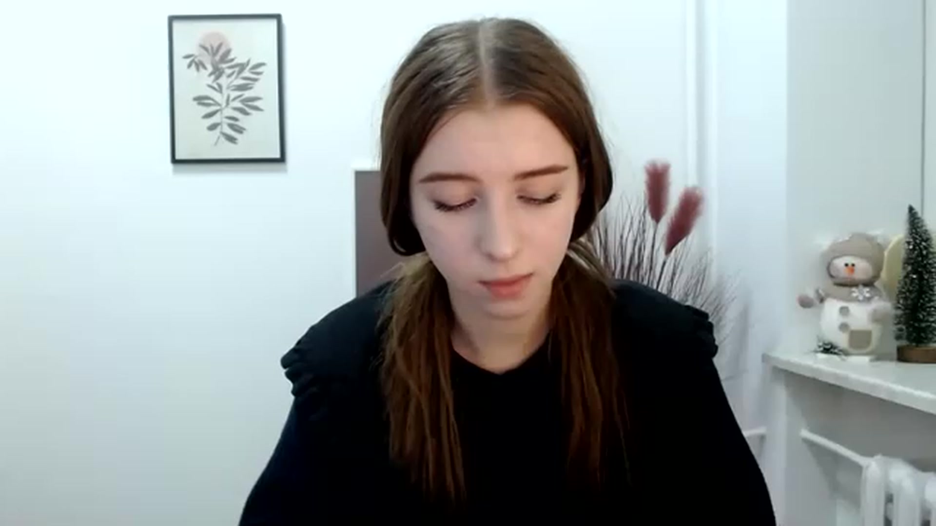 Gallery image thumbnail from Dreamy_devil's myfreecams stream on, 12/06/2022, 13:58 image 18 of 20