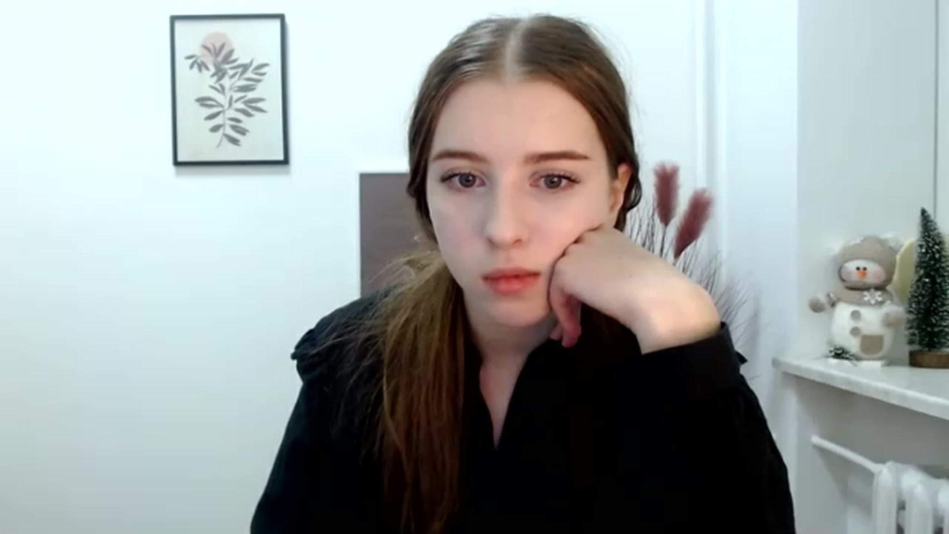 Gallery image thumbnail from Dreamy_devil's myfreecams stream on, 12/06/2022, 16:53 image 19 of 20