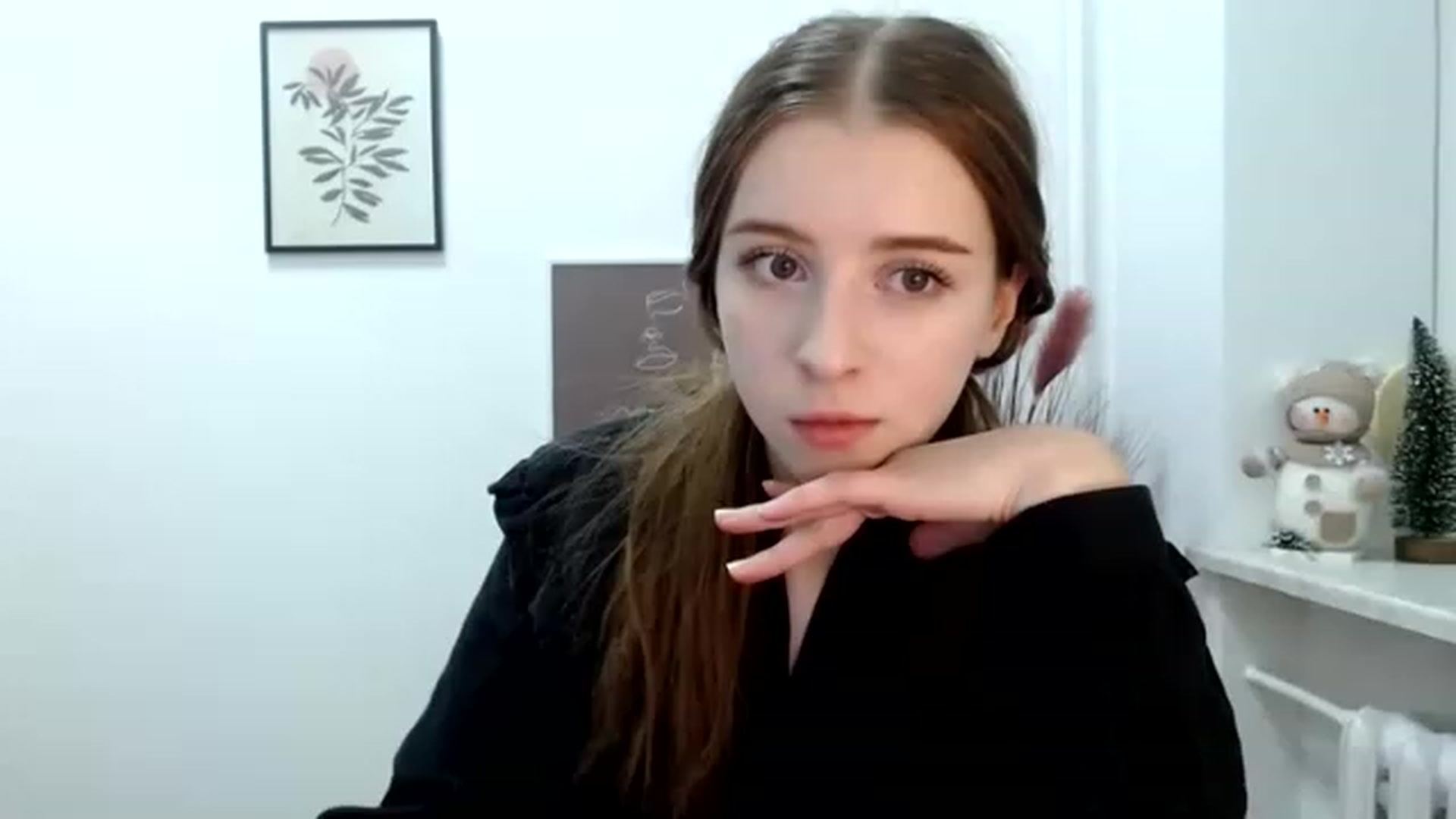 Gallery image thumbnail from Dreamy_devil's myfreecams stream on, 12/06/2022, 16:53 image 14 of 20