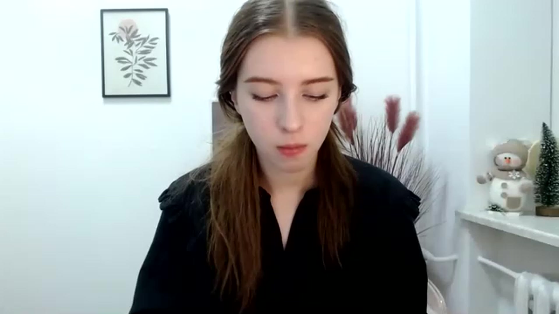 Gallery image thumbnail from Dreamy_devil's myfreecams stream on, 12/06/2022, 16:53 image 4 of 20
