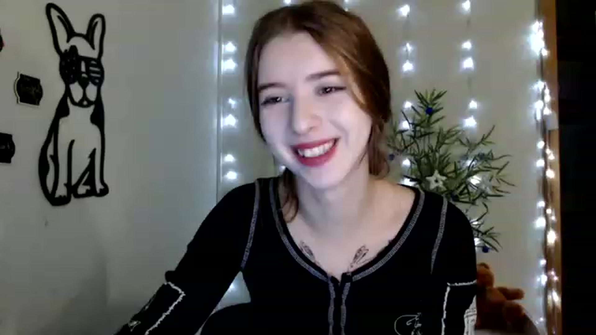 Gallery image thumbnail from Dreamy_devil's myfreecams stream on, 12/09/2022, 10:45 image 3 of 20