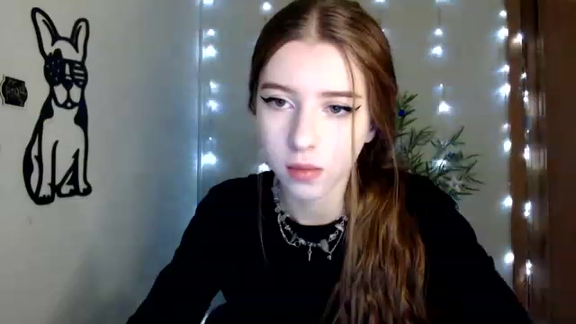 Gallery image thumbnail from Dreamy_devil's myfreecams stream on, 12/10/2022, 09:01 image 5 of 20