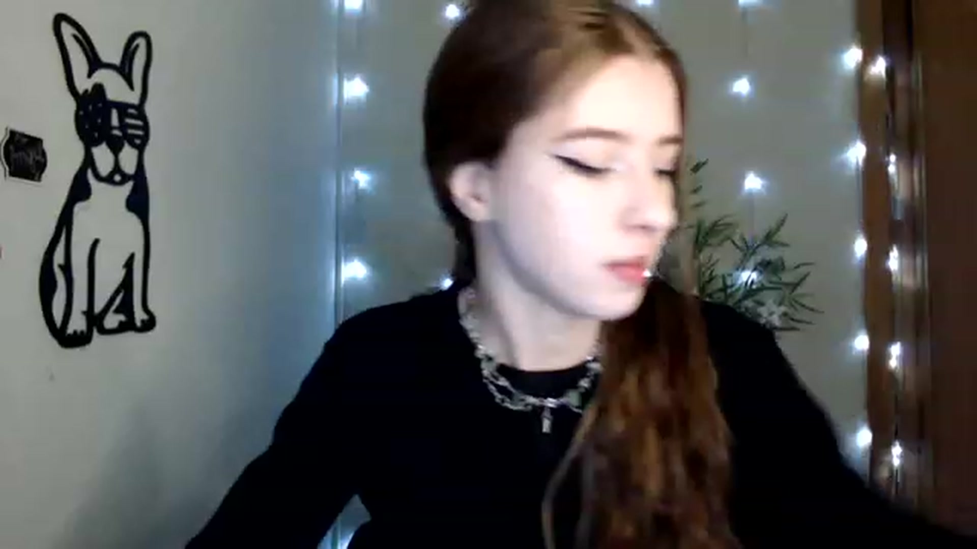 Gallery image thumbnail from Dreamy_devil's myfreecams stream on, 12/10/2022, 09:01 image 4 of 20