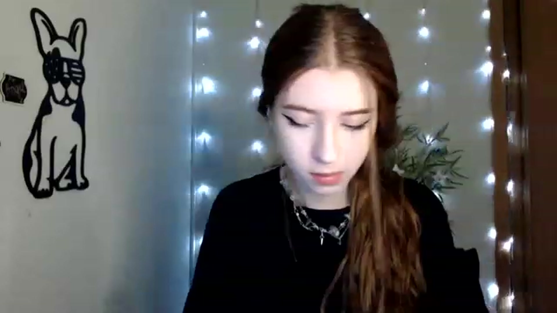 Gallery image thumbnail from Dreamy_devil's myfreecams stream on, 12/10/2022, 09:01 image 8 of 20