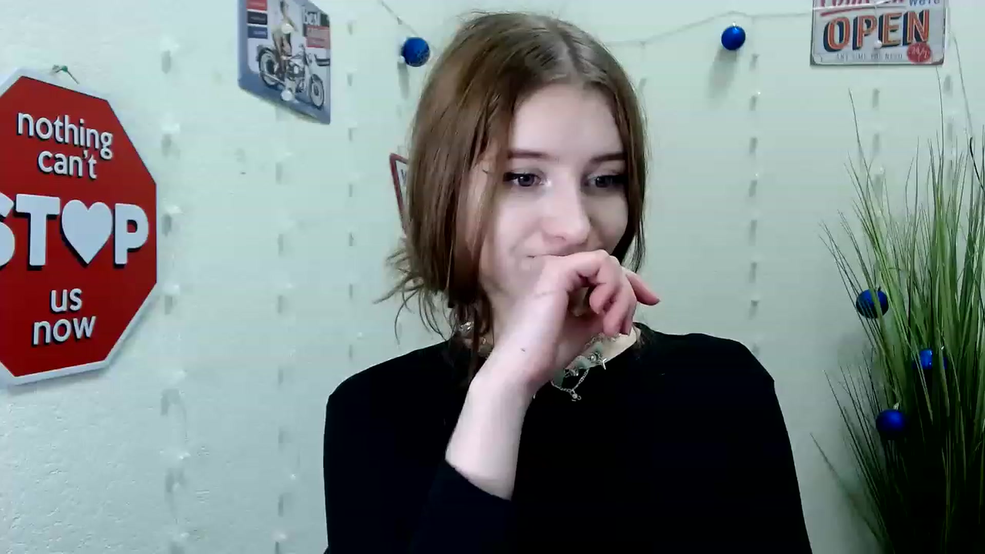 Gallery image thumbnail from Dreamy_devil's myfreecams stream on, 12/10/2022, 14:59 image 19 of 20