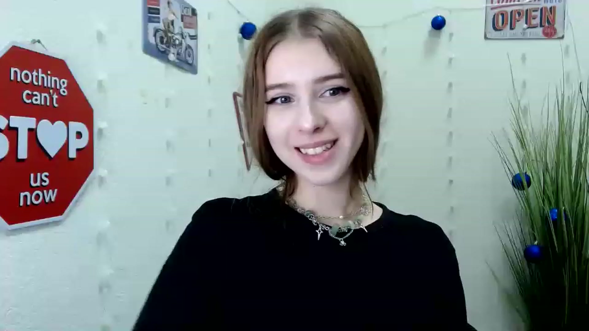 Gallery image thumbnail from Dreamy_devil's myfreecams stream on, 12/10/2022, 14:59 image 20 of 20