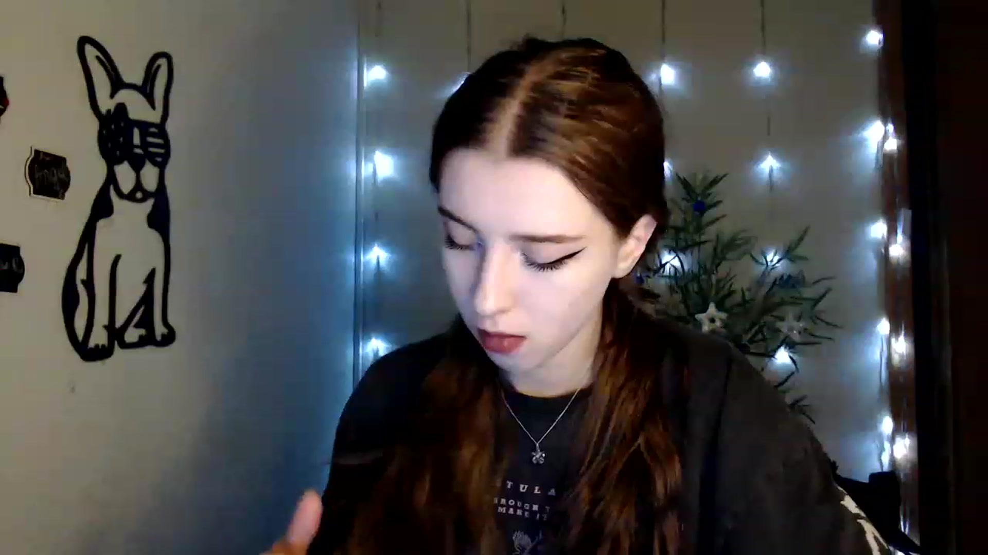 Gallery image thumbnail from Dreamy_devil's myfreecams stream on, 12/11/2022, 08:51 image 11 of 20