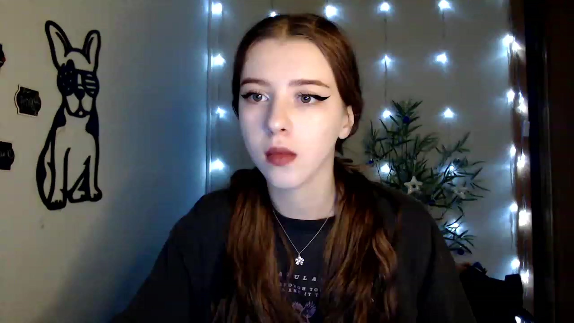 Gallery image thumbnail from Dreamy_devil's myfreecams stream on, 12/11/2022, 08:51 image 5 of 20