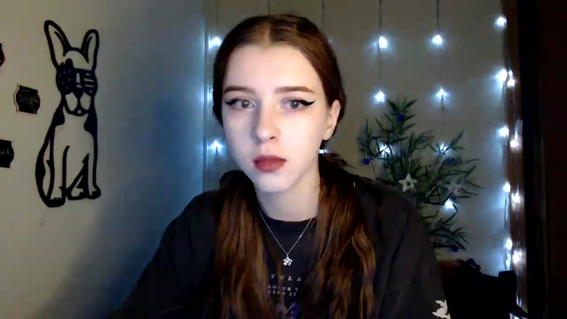 Gallery image thumbnail from Dreamy_devil's myfreecams stream on, 12/11/2022, 08:51 image 14 of 20