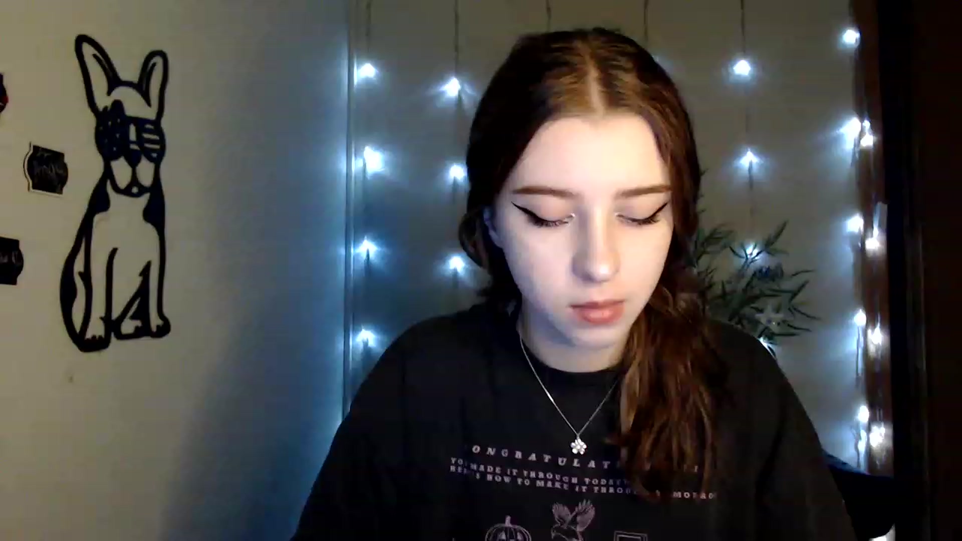 Gallery image thumbnail from Dreamy_devil's myfreecams stream on, 12/11/2022, 09:42 image 14 of 20