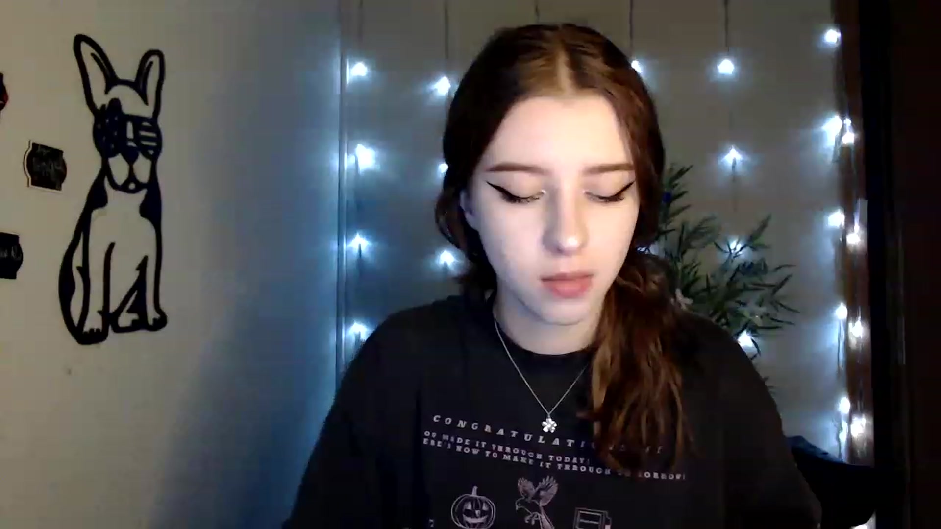 Gallery image thumbnail from Dreamy_devil's myfreecams stream on, 12/11/2022, 09:42 image 3 of 20