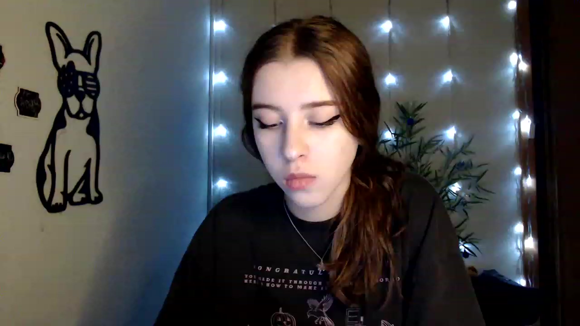 Gallery image thumbnail from Dreamy_devil's myfreecams stream on, 12/11/2022, 09:42 image 18 of 20