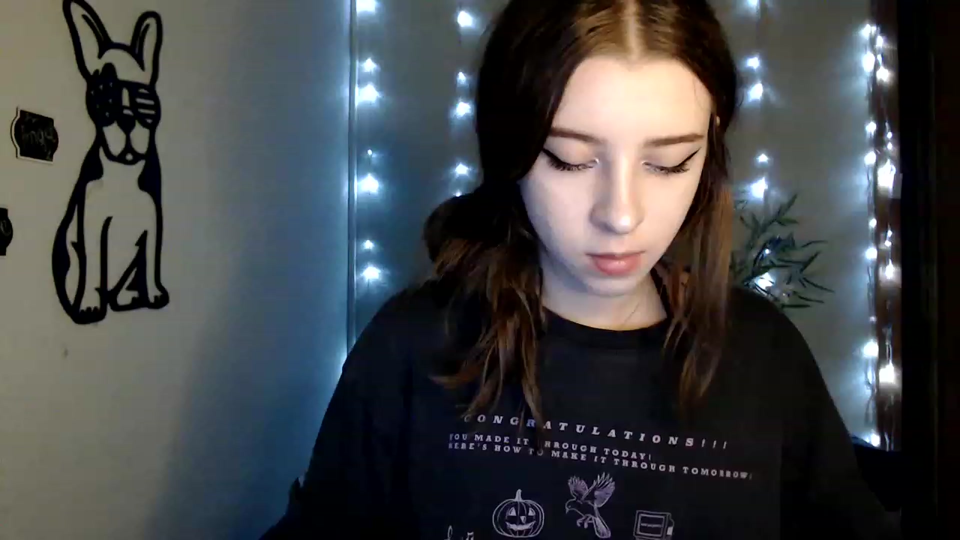 Gallery image thumbnail from Dreamy_devil's myfreecams stream on, 12/11/2022, 12:34 image 1 of 20