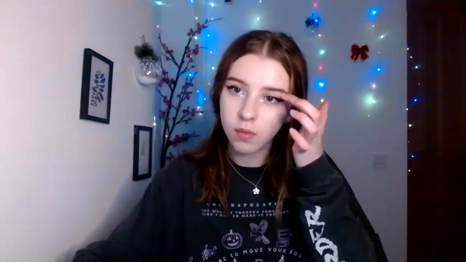 Gallery image thumbnail from Dreamy_devil's myfreecams stream on, 12/11/2022, 14:20 image 14 of 20